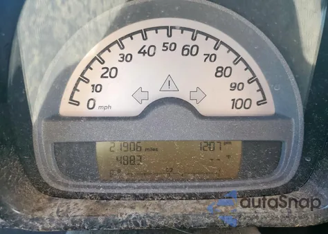 2010 Smart Fortwo Pure z USA, uszkodzony, nr VIN WMEEJ3BA9AK365925